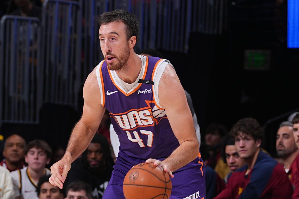NIJE DUGO TRAJALO: Kaminski dobio otkaz u NBA!