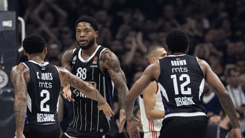 Partizan se pokrenuo, Džons najbolji protiv Bajerna! Brine mizeran učinak Srba