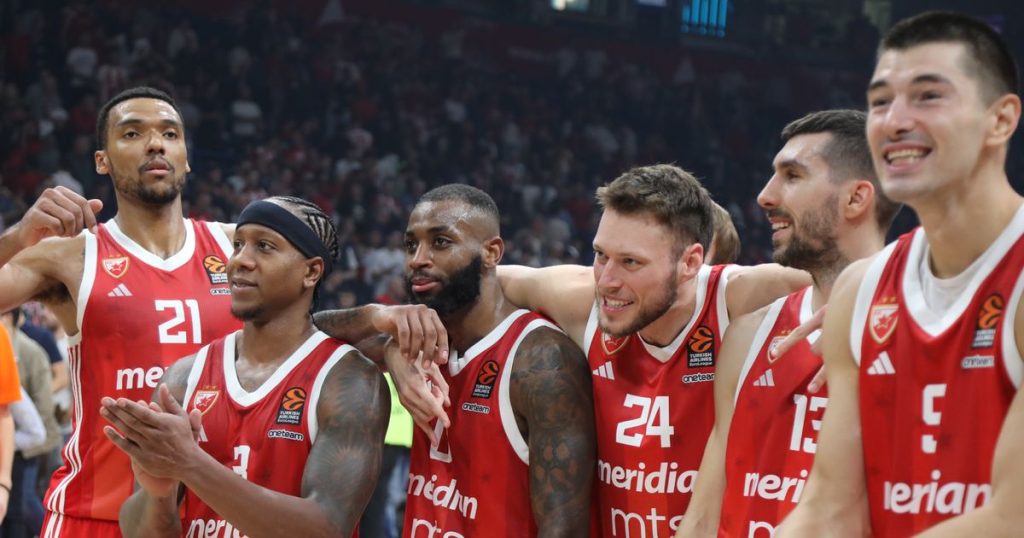 Zvezda samlela Fener i oterala im navijače! Brutalna partija Bolomboja i doktorska odbrana Kalinića