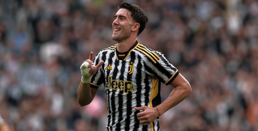 Juventus ponudio novi ugovor Vlahoviću, ali ne i novac: Italijani imaju zanimljiv predlog, igraju na Dušanove emocije!