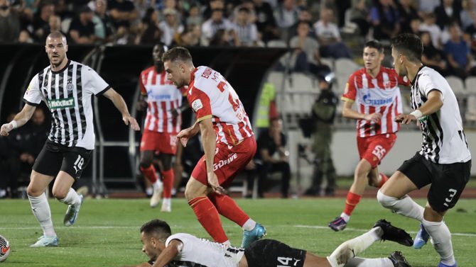 POZNATI SASTAVI ZA DERBI! Zvezda sa proverenom ofanzivom, Natho od prvog minuta za Partizan!