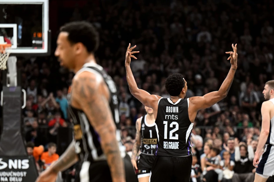 Partizan ubacio Baskoniju u svoju „mašinu“, pa na jedvite jade stigao do pobede
