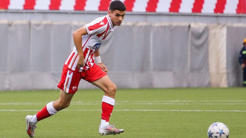 Nema mesta na Marakani: Zvezdin bek na pozajmici!
