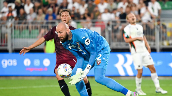 Milan krenuo po Vanju: Golman reprezentacije velika želja “rosonera”!