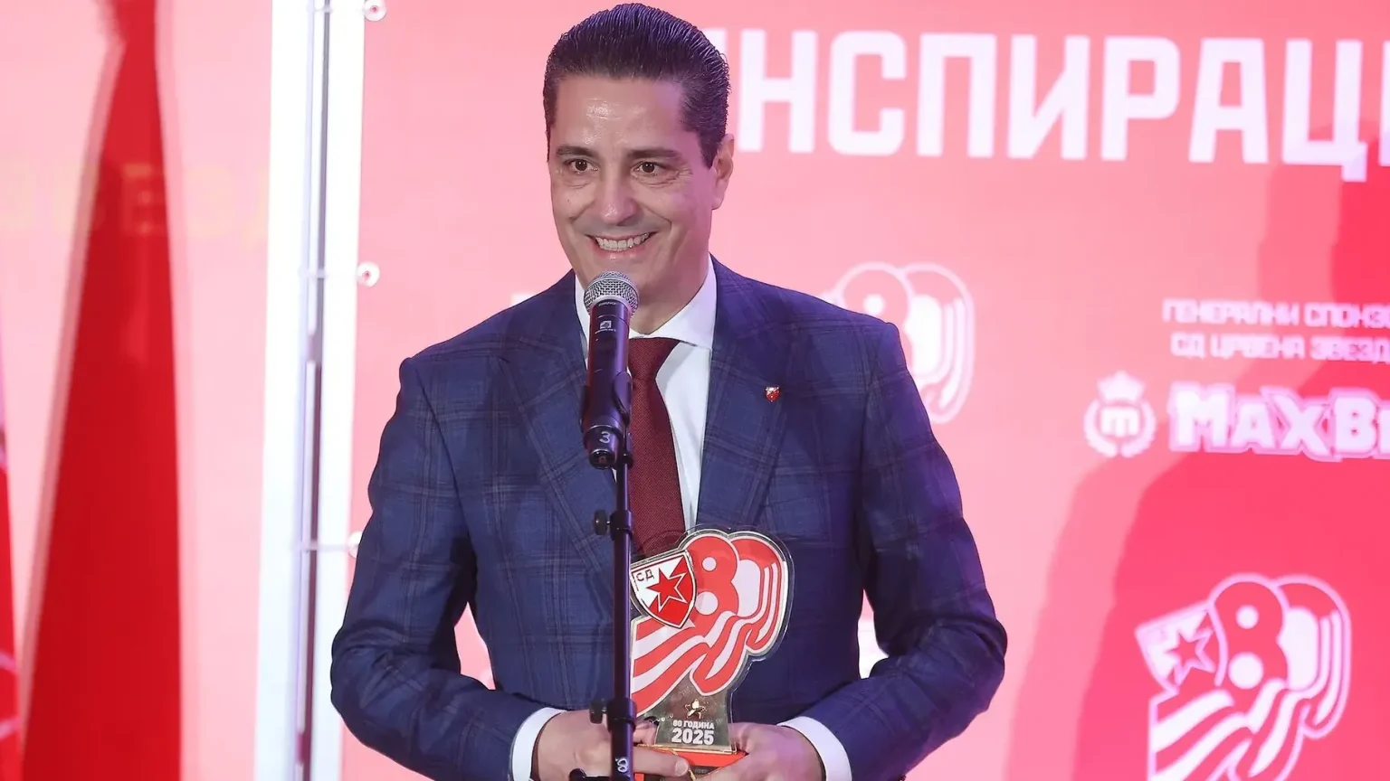 Sferopulos postao prvi stranac sa nagradom za najboljeg trenera: Počastvovan sam, Zvezda je porodica!