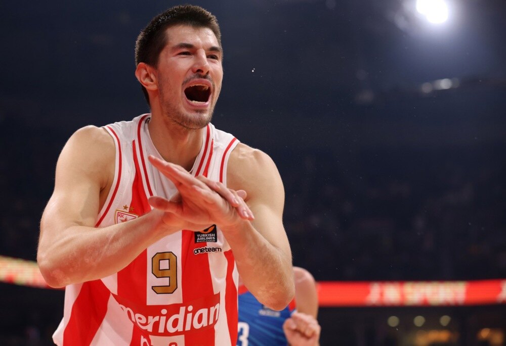Luka Mitrović uspešno operisan, Zvezdu čeka težak ispit protiv Olimpijakosa