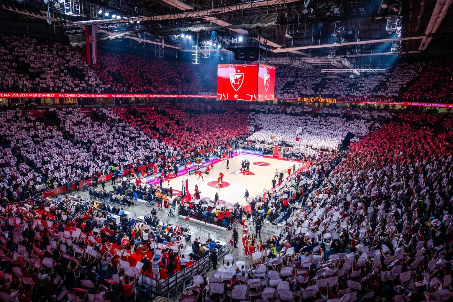 Oglasila se Crvena zvezda: Zatvorena tribina sa najvatrenijim navijačima protiv Efesa!