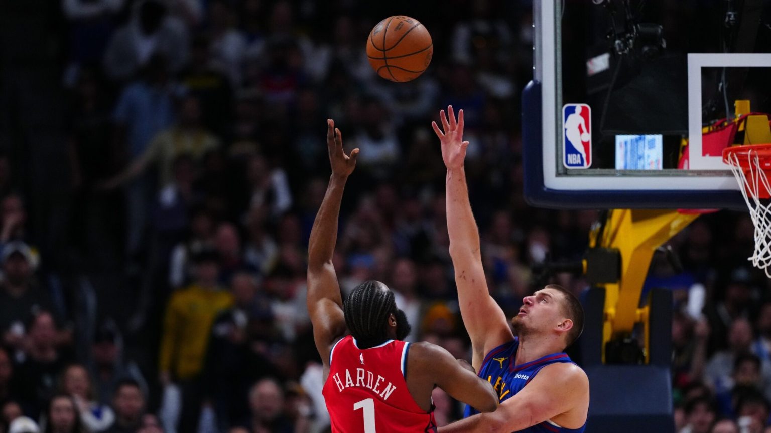 Harden: Jokić je poseban, mnogo je opasniji kao plejmejker kada proigrava saigrače