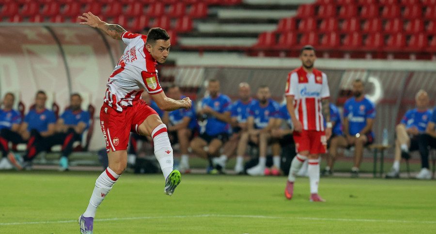 Zvezda juri prolaz u treće kolo kvalifikacija za LŠ pred punim tribinama