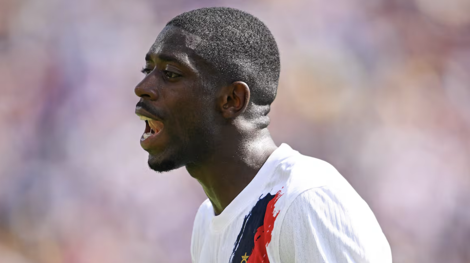 Dembele na meti kritika