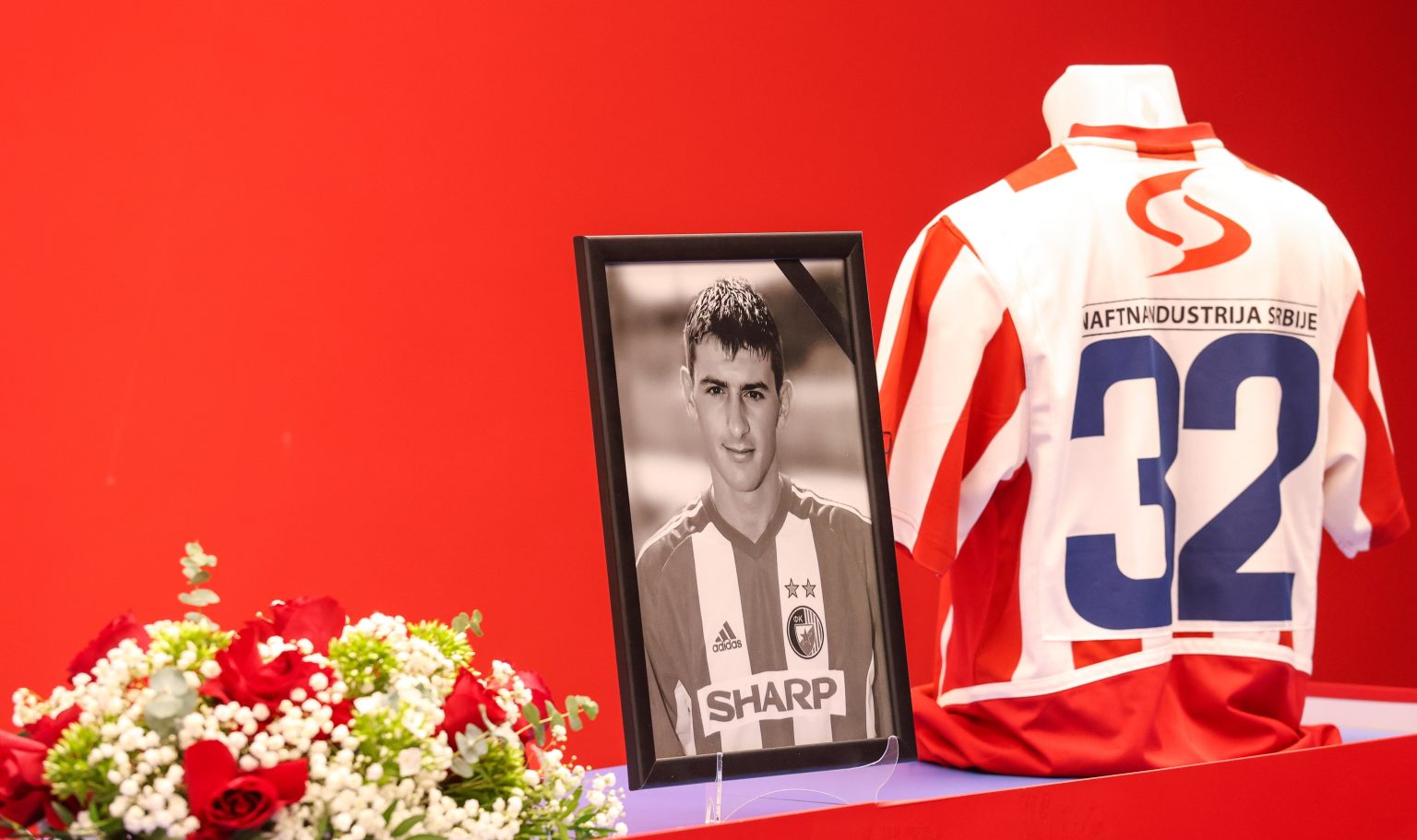 Zvezda se oprostila od Dejana Milovanovića: Otišao je Zvezdin kapiten…