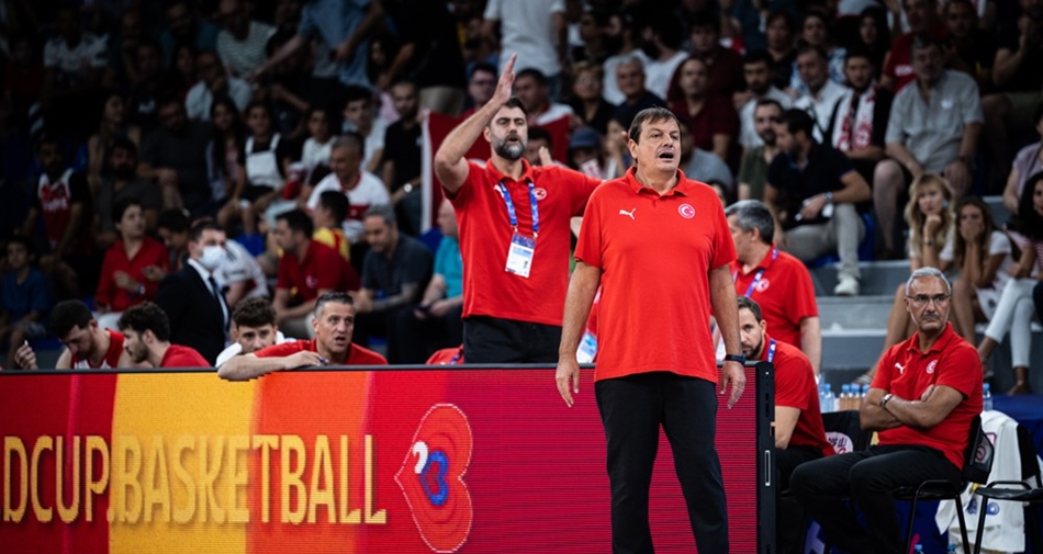 Ataman besan na FIBA: Igramo u 12, to je smešno!