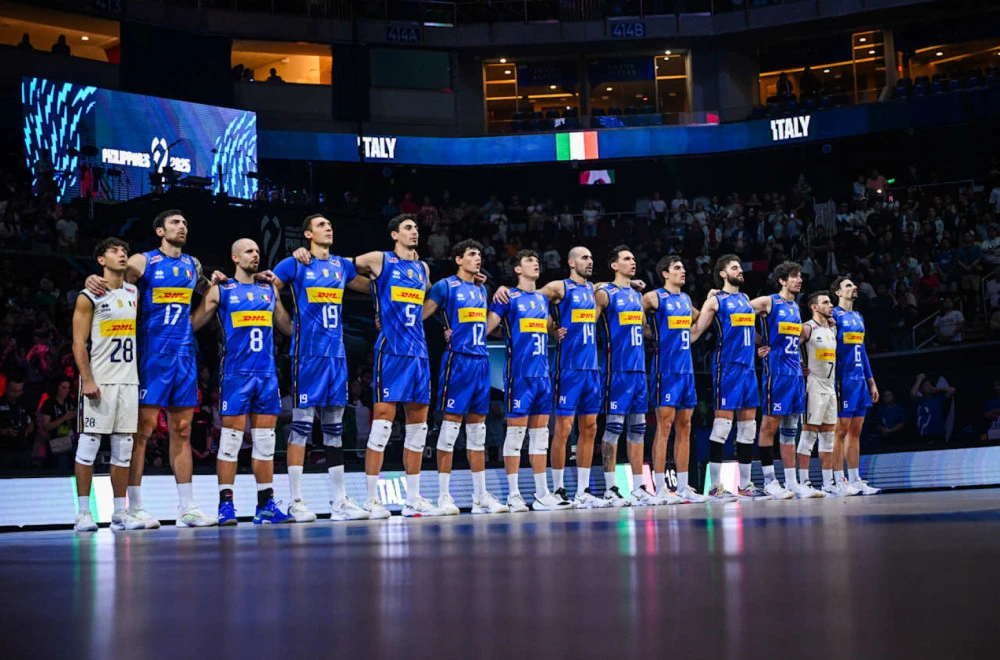 Italijani odbranili svetsku krunu, Grbić do bronze sa Poljskom