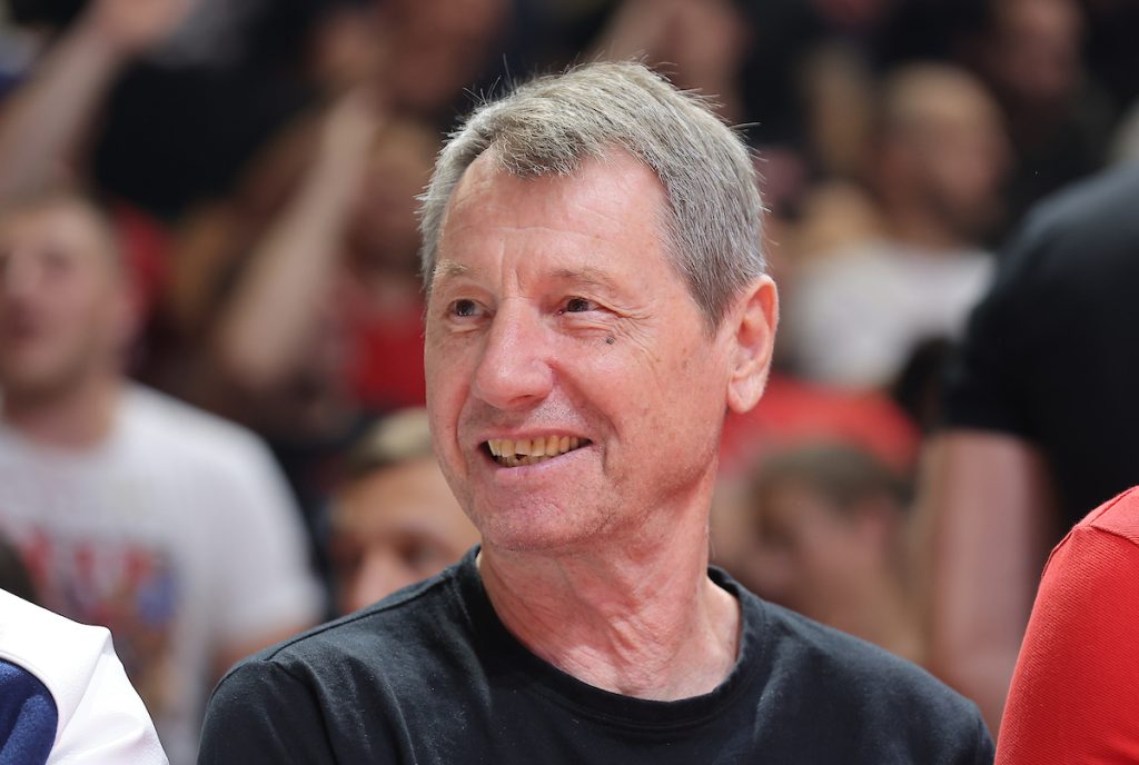 Moka Slavnić poručio Pešiću: „Reci kriv sam, kakvi virusi“