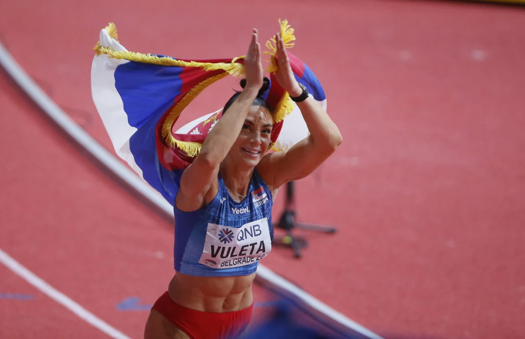 Ništa od penzije: Ivana Španović prelomila i menja disciplinu, napada medalje u troskoku!