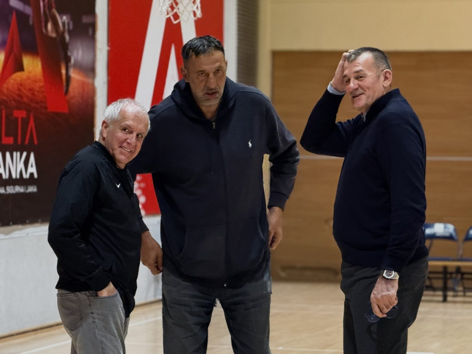 Divac oduševio Obradovića na treningu Partizana pred duel sa Fenerbahčeom (FOTO)