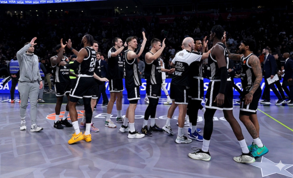 Partizanu skinuta suspenzija