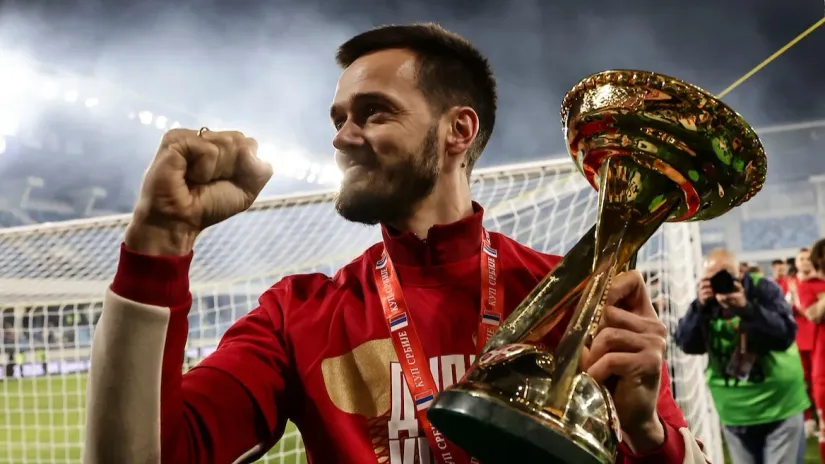 Niko kao Mirko Ivanić i trofej broj 14