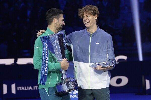 Novak brani svoje rekorde od Sinera – da li može da ga zaustavi?