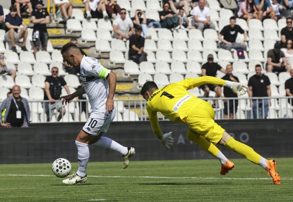 Partizan ubedljiv protiv Radnika, Natho se golom oprostio od crno-belih
