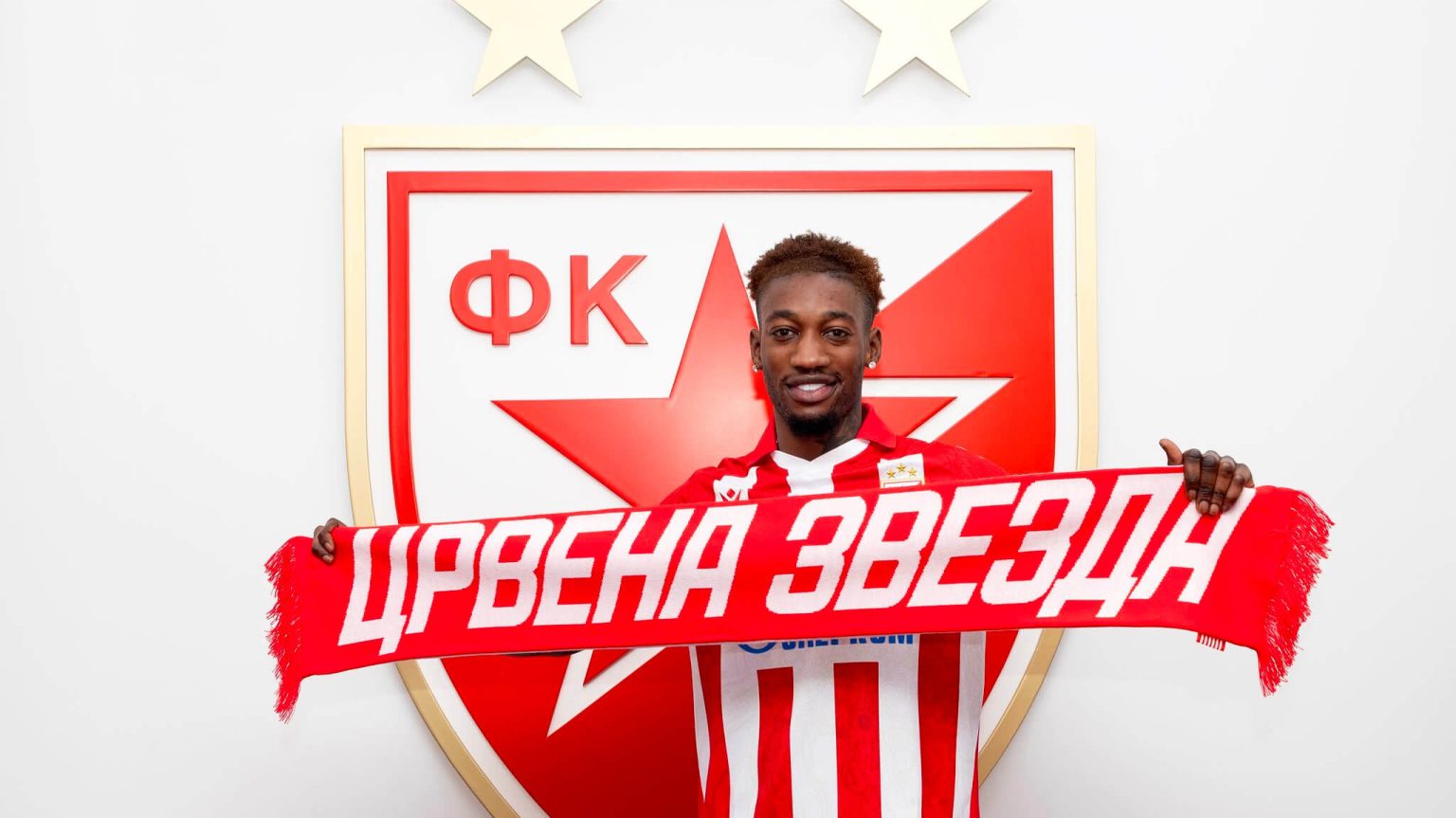 Zvanično: Mo Čam u Crvenoj zvezdi