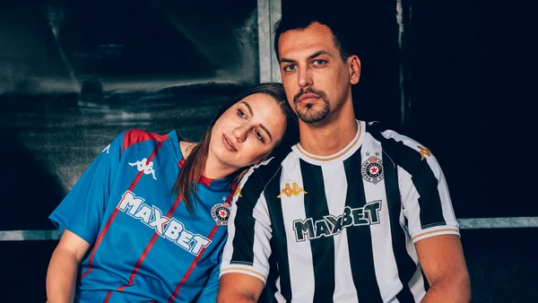 Spoj tradicije i brutalizma: Partizan predstavio dresove za novu sezonu