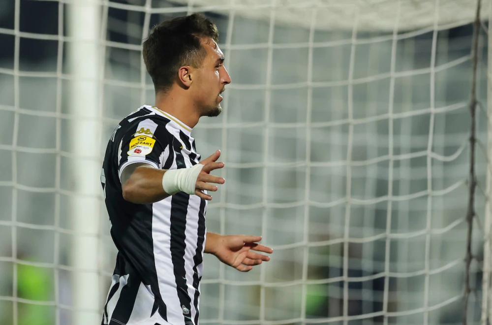 Partizan protiv OFK Beograda „zaboravio“ Evropu i pobegao sa dna
