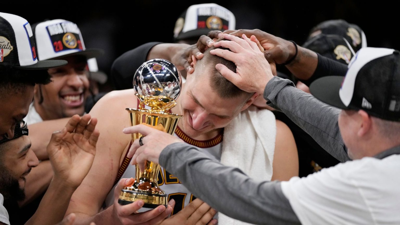 Nikola Jokić i najbolja asistencija sezone: NBA liga objavila snimak o kom priča ceo svet! (VIDEO)